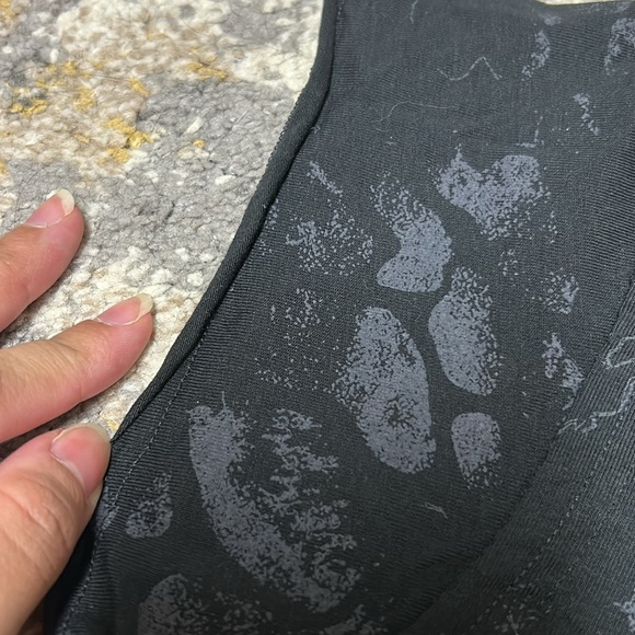 Gymshark crop T-shirt - Picture 3 of 4